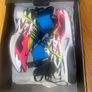 Air presto mid/ acronym
